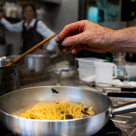 M2 Hotel Campi Bisenzio Bagian luar foto