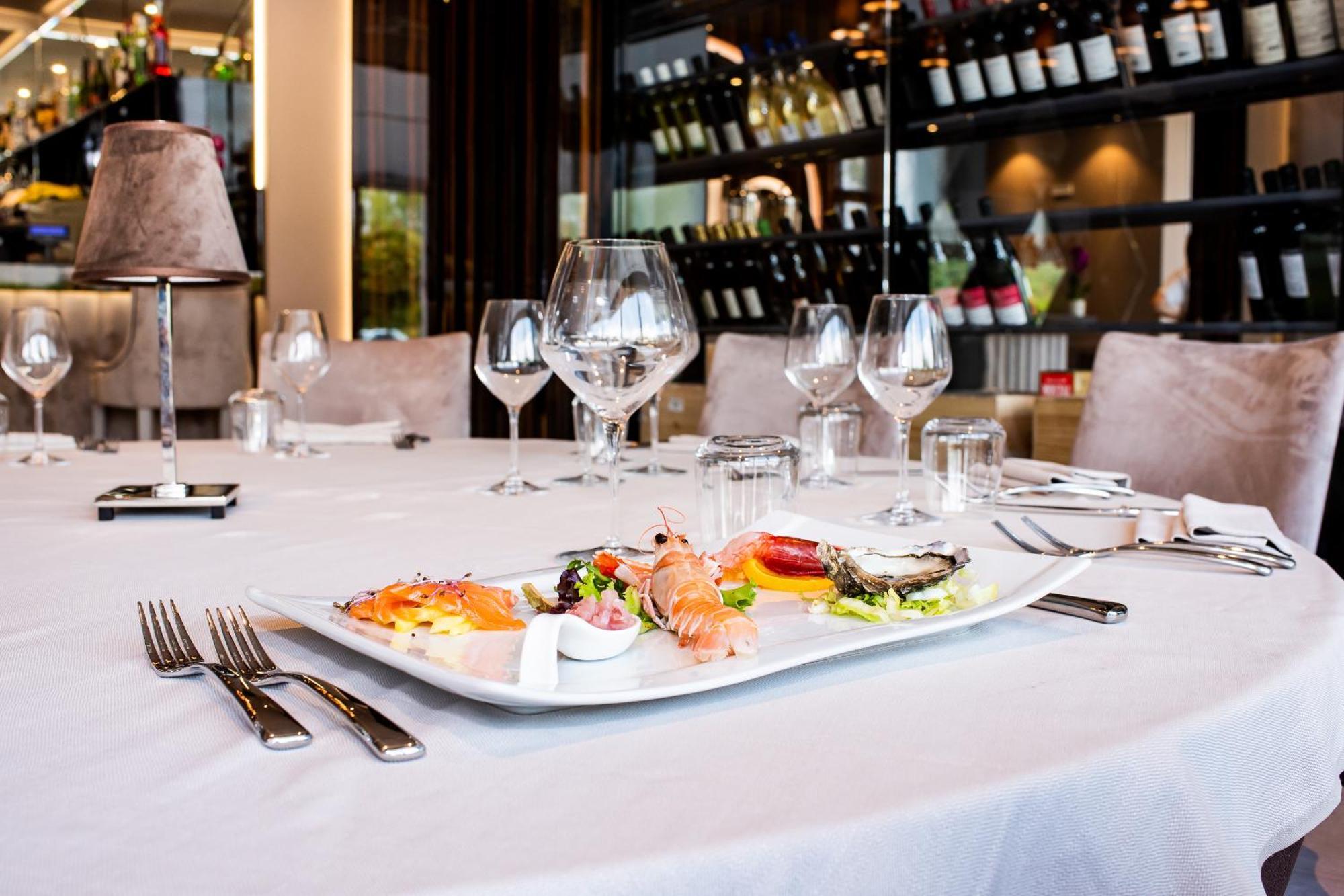 M2 Hotel Campi Bisenzio Bagian luar foto